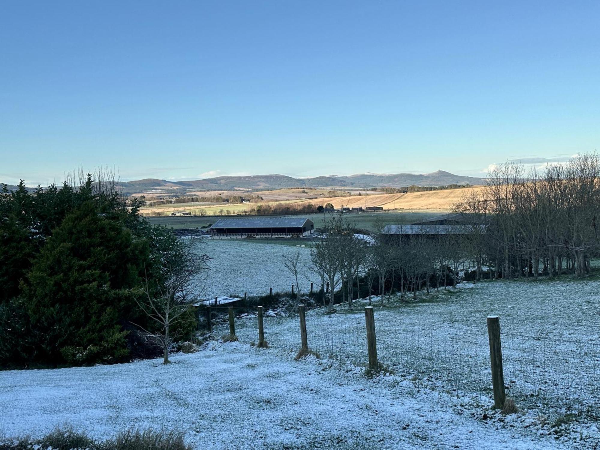 Awakening Alchemy Retreat Centre Bed and Breakfast Inverurie Buitenkant foto