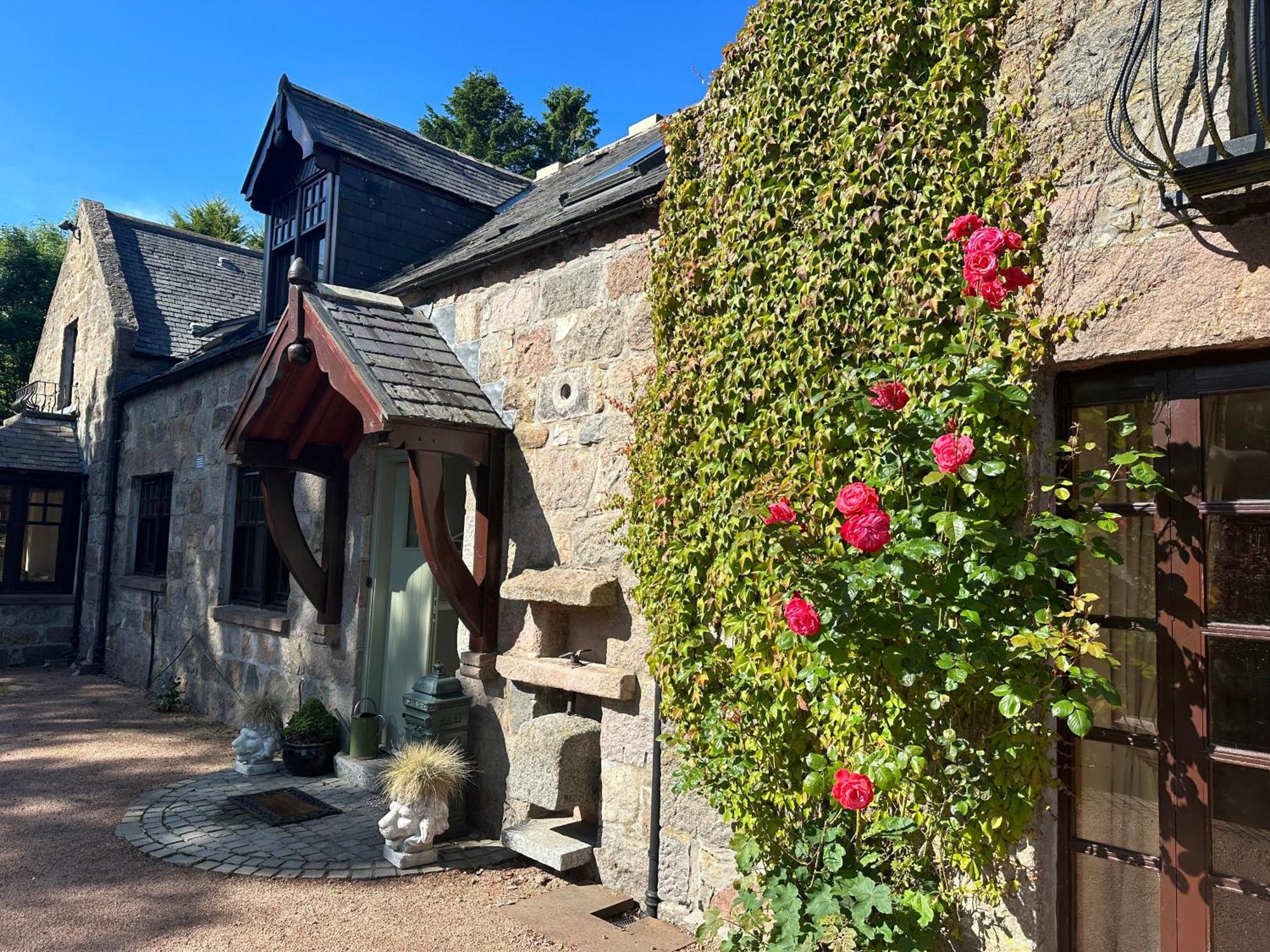 Awakening Alchemy Retreat Centre Bed and Breakfast Inverurie Buitenkant foto